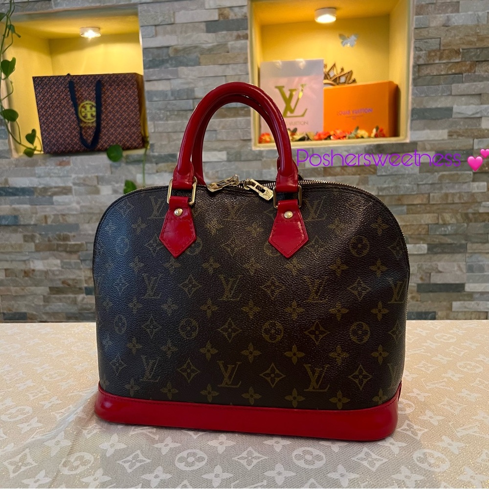 Louis Vuitton Alma Handbag PM ❤️